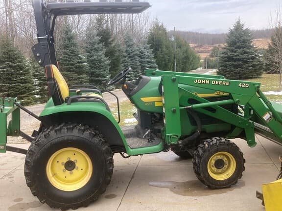 Image of John Deere 4210 Primary image