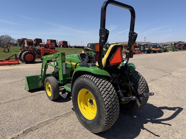 Image of John Deere 4410 equipment image 2