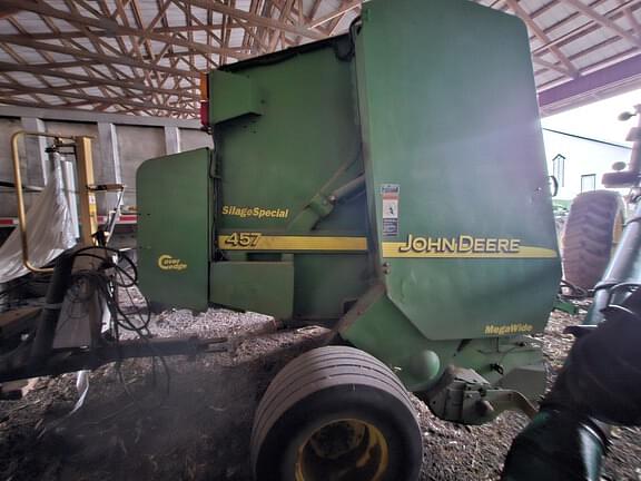 Image of John Deere 457 Silage Special equipment image 1