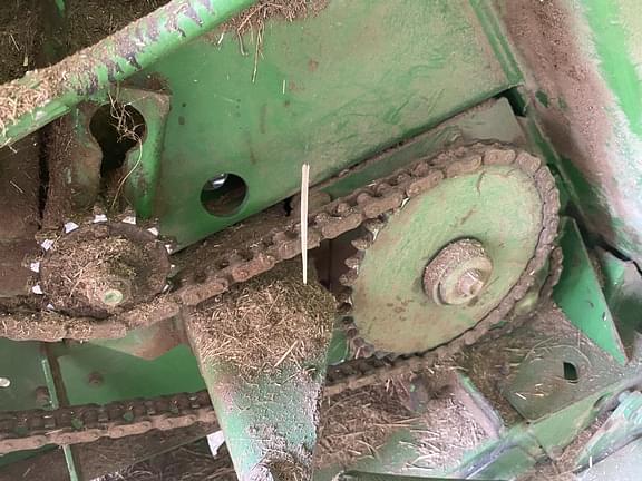 Image of John Deere 467 equipment image 4