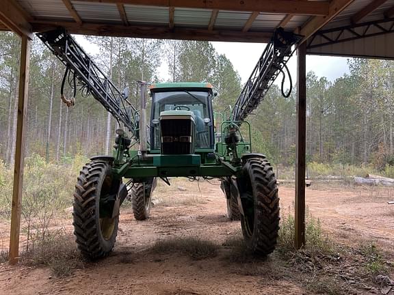 Image of John Deere 4710 equipment image 1