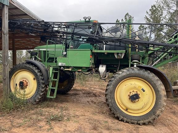 Image of John Deere 4710 equipment image 3