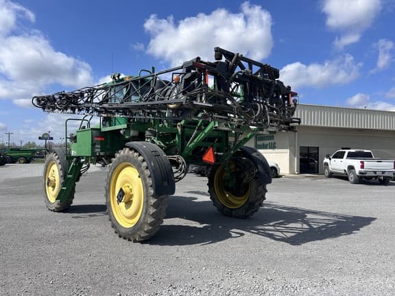 Image of John Deere 4710 equipment image 4