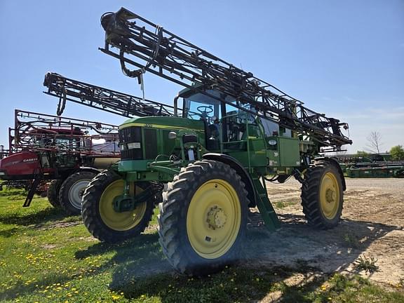 Image of John Deere 4710 equipment image 1