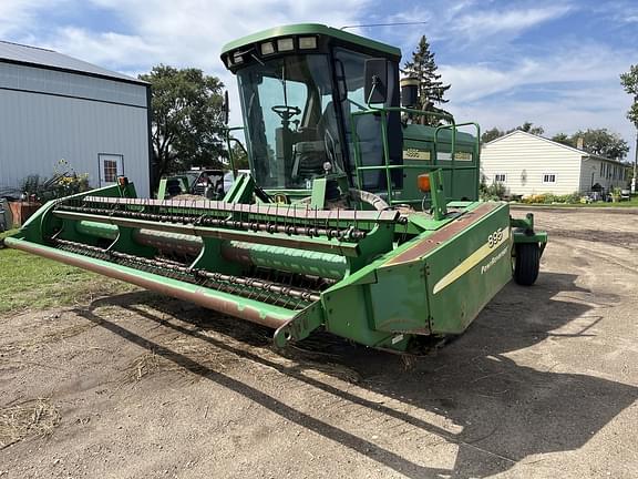 Image of John Deere 4895 equipment image 4