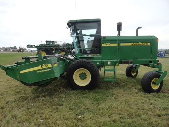 Image of John Deere 4895 equipment image 1
