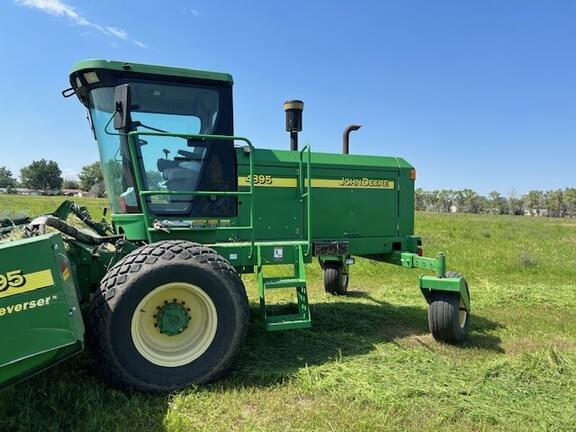 Image of John Deere 4895 equipment image 1