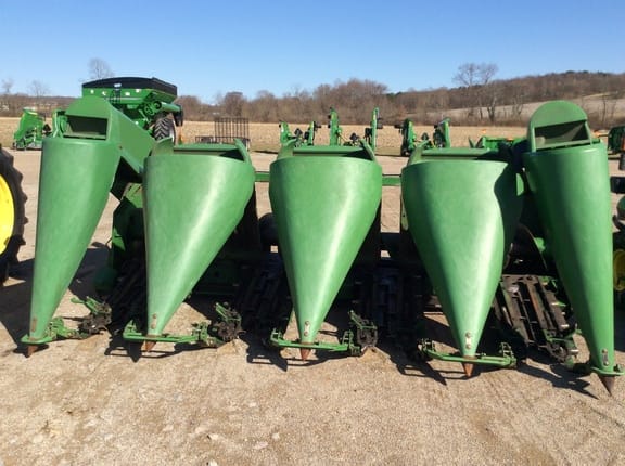 Main image John Deere 494