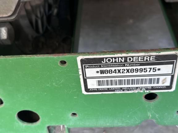 Image of John Deere Gator 4X2 equipment image 2