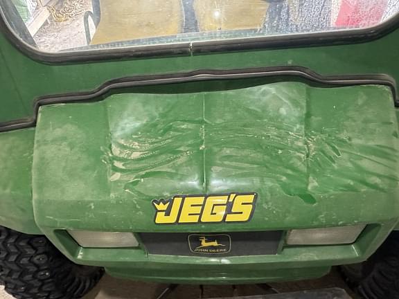 Image of John Deere Gator 4X2 equipment image 4