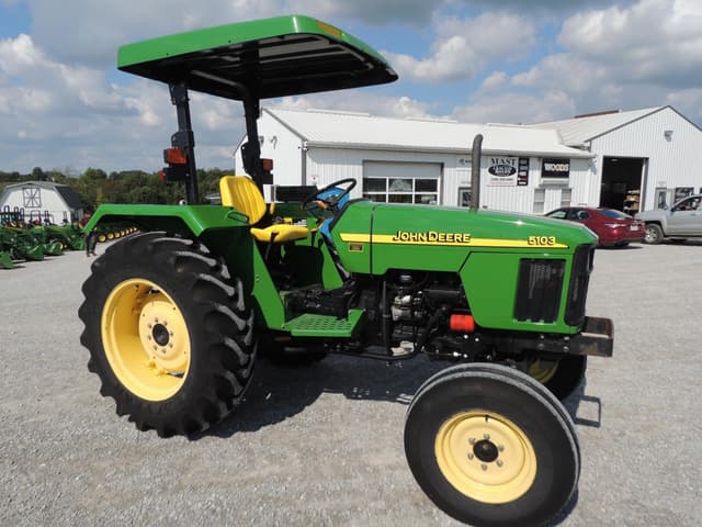 Image of John Deere 5103 equipment image 2