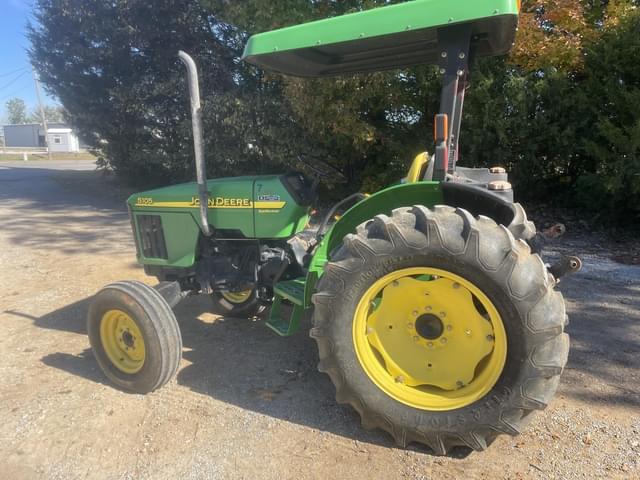 Image of John Deere 5105 equipment image 2