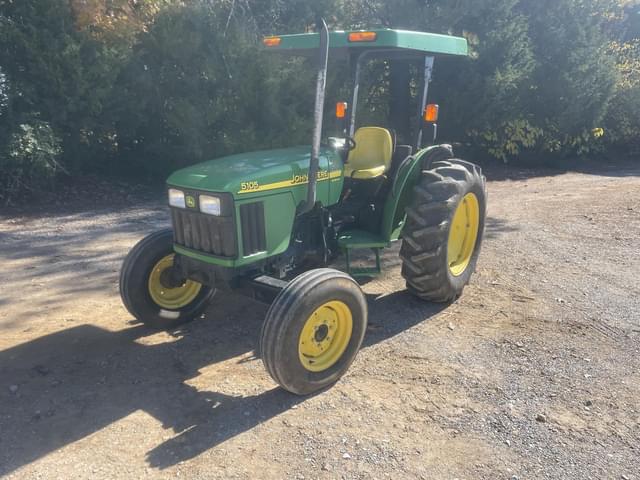 Image of John Deere 5105 equipment image 1