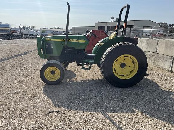 Image of John Deere 5105 equipment image 4