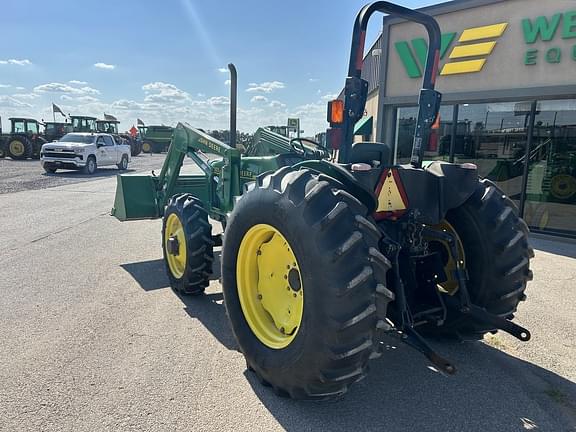 Image of John Deere 5105 equipment image 2