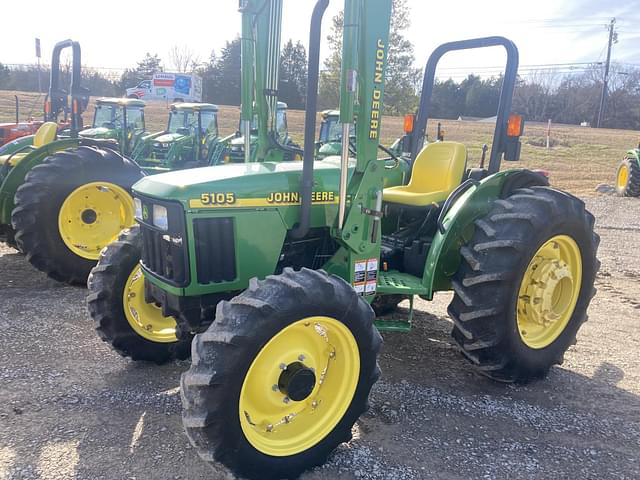 Image of John Deere 5105 equipment image 1