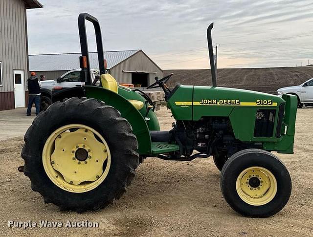 Image of John Deere 5105 equipment image 3