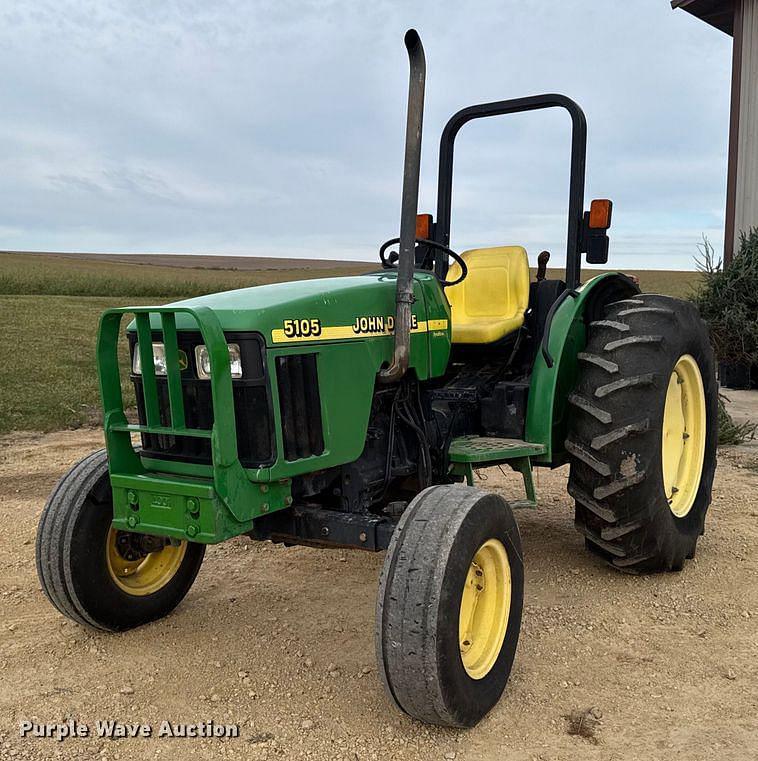 Image of John Deere 5105 Primary image