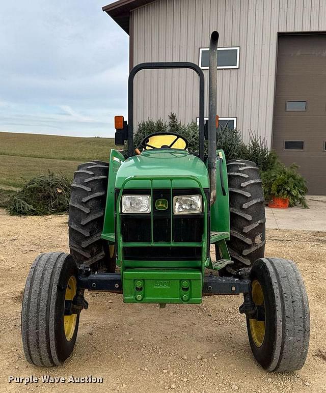 Image of John Deere 5105 equipment image 1