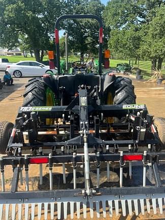 Image of John Deere 5205 equipment image 4