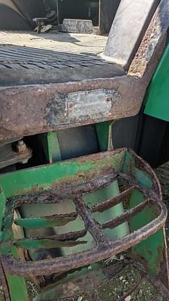Image of John Deere 5220 equipment image 3
