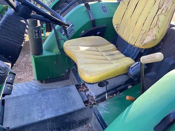 Image of John Deere 5320 equipment image 3