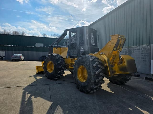 Image of John Deere 540G equipment image 2