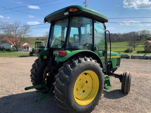 Image of John Deere 5420 equipment image 4