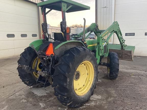 Image of John Deere 5420 equipment image 1