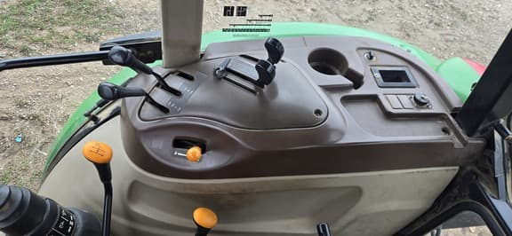 Image of John Deere 5420 equipment image 4