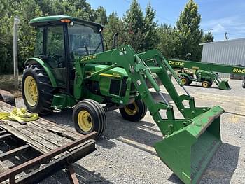 2003 John Deere 5520 Equipment Image0