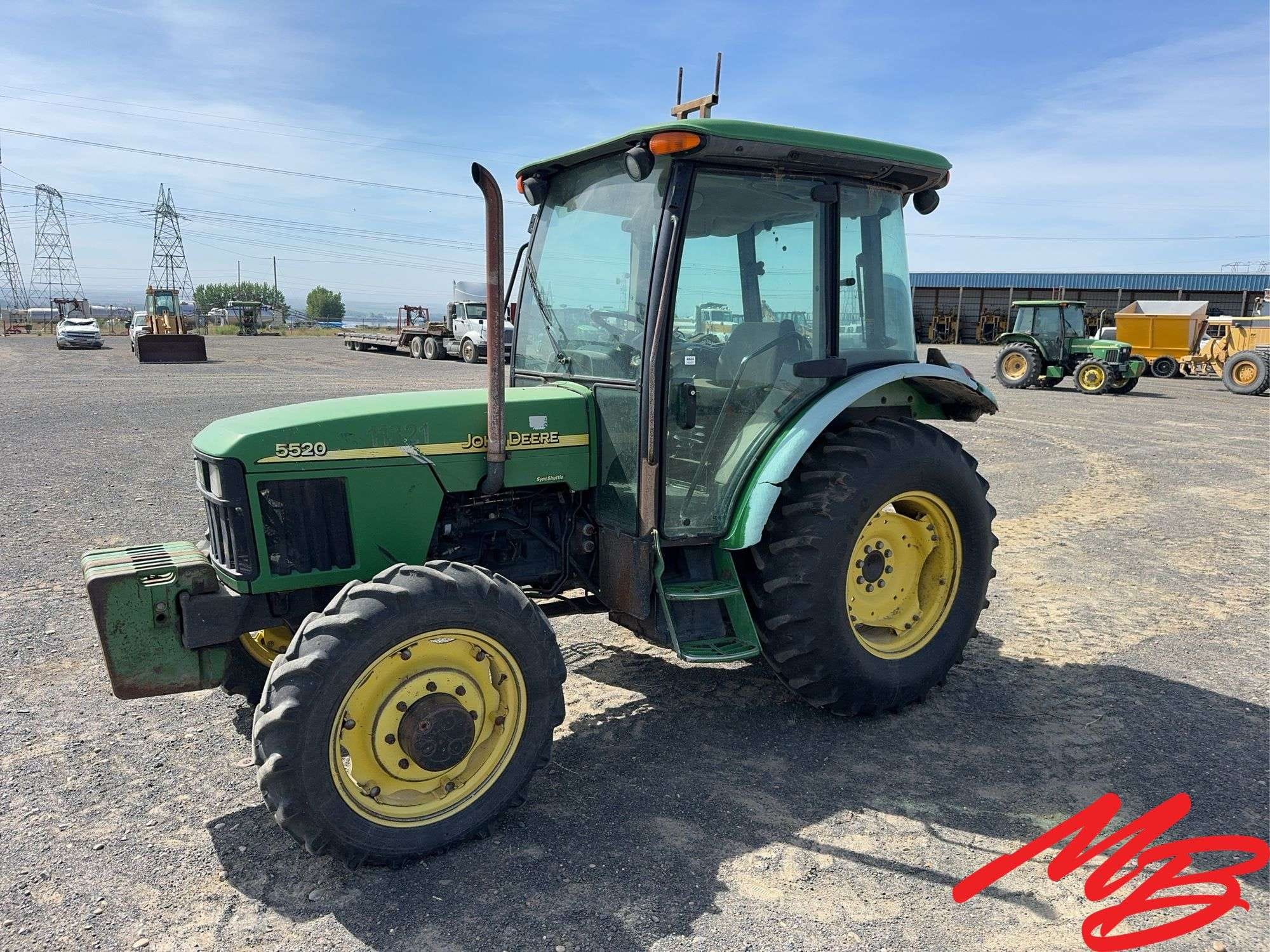 2003 John Deere 5520 Equipment Image0