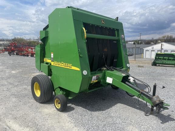 Image of John Deere 557 equipment image 4