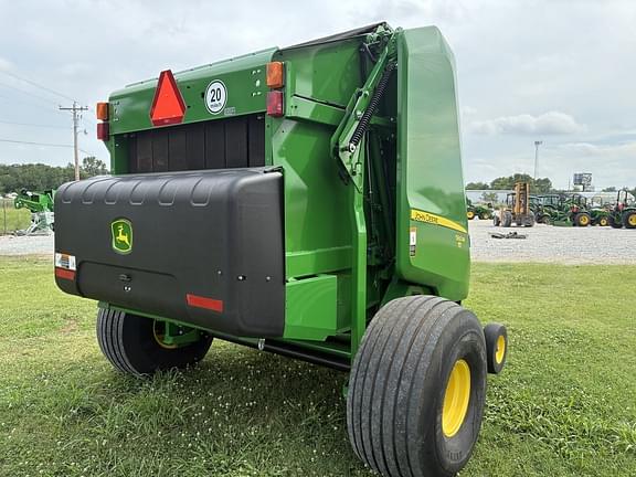 Image of John Deere 560M equipment image 4