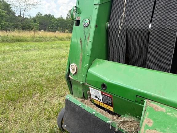 Image of John Deere 567 MegaWide equipment image 3