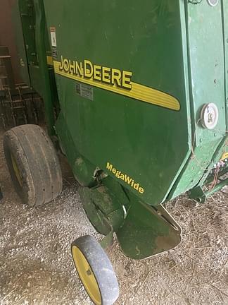 Image of John Deere 567 MegaWide equipment image 3