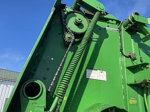 Main image John Deere 567 9