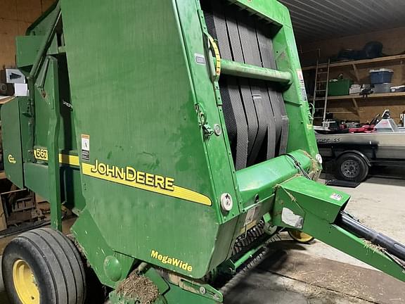 Image of John Deere 567 MegaWide equipment image 3