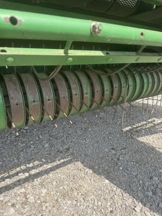 Image of John Deere 567 MegaWide equipment image 3