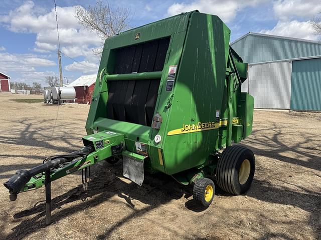 Image of John Deere 567 equipment image 1