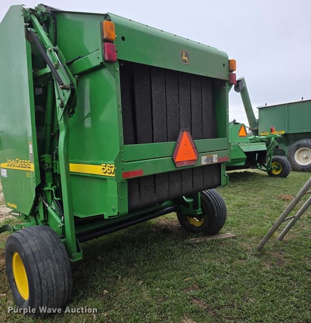 Image of John Deere 567 MegaWide equipment image 4