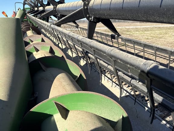 Image of John Deere 625F equipment image 3