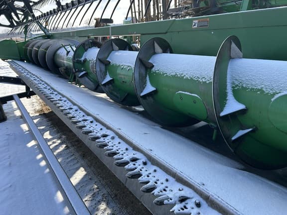 Image of John Deere 625F equipment image 2