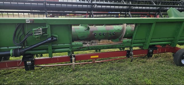 Image of John Deere 630F equipment image 3