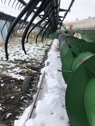 Image of John Deere 630F equipment image 2