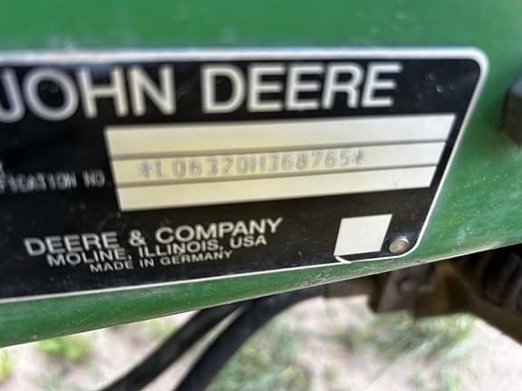 Image of John Deere 6320 equipment image 2