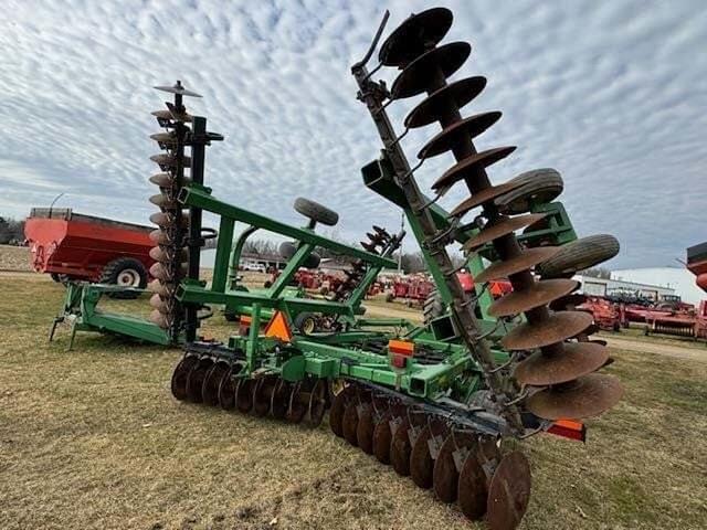 Image of John Deere 637 equipment image 2