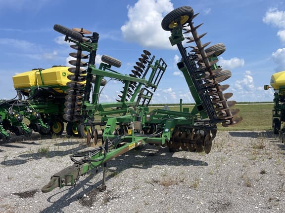 2003 John Deere 637 Equipment Image0