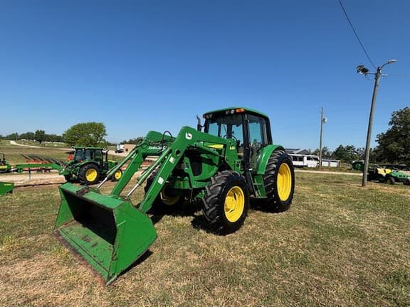 Image of John Deere 6420 equipment image 4