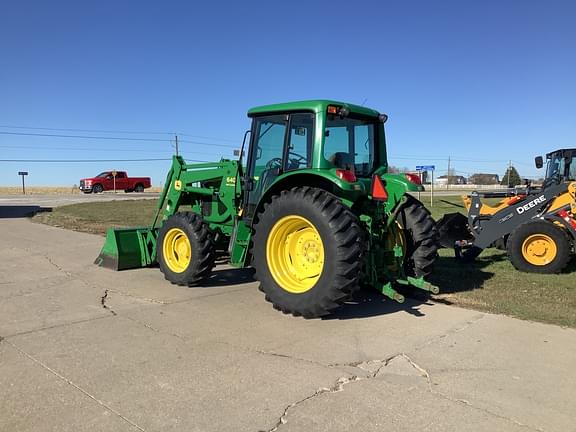 Image of John Deere 6420 equipment image 2